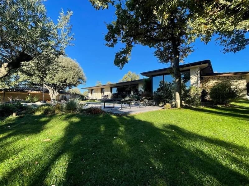 Propriété contemporaine au coeur du Luberon (3)