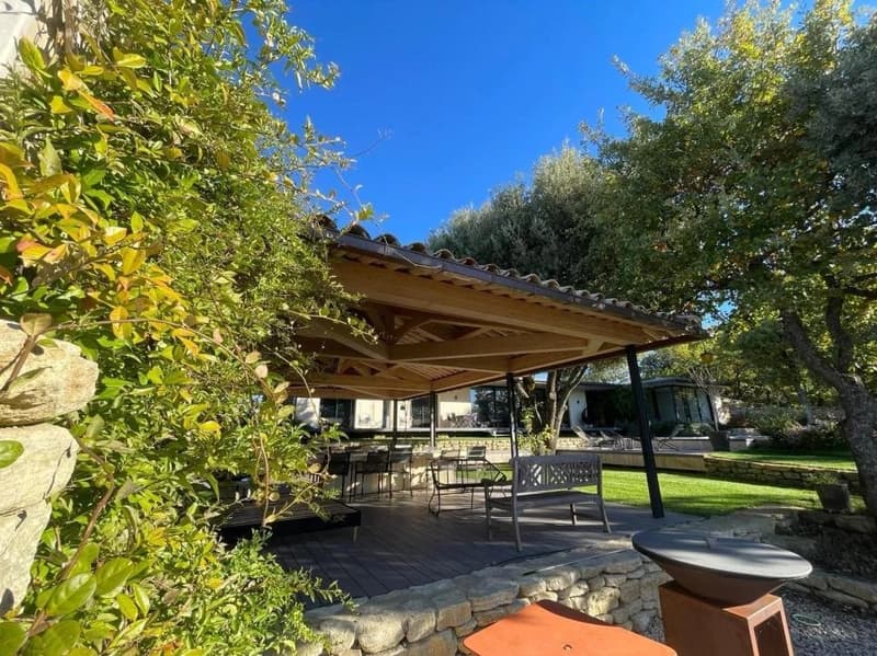 Propriété contemporaine au coeur du Luberon (10)