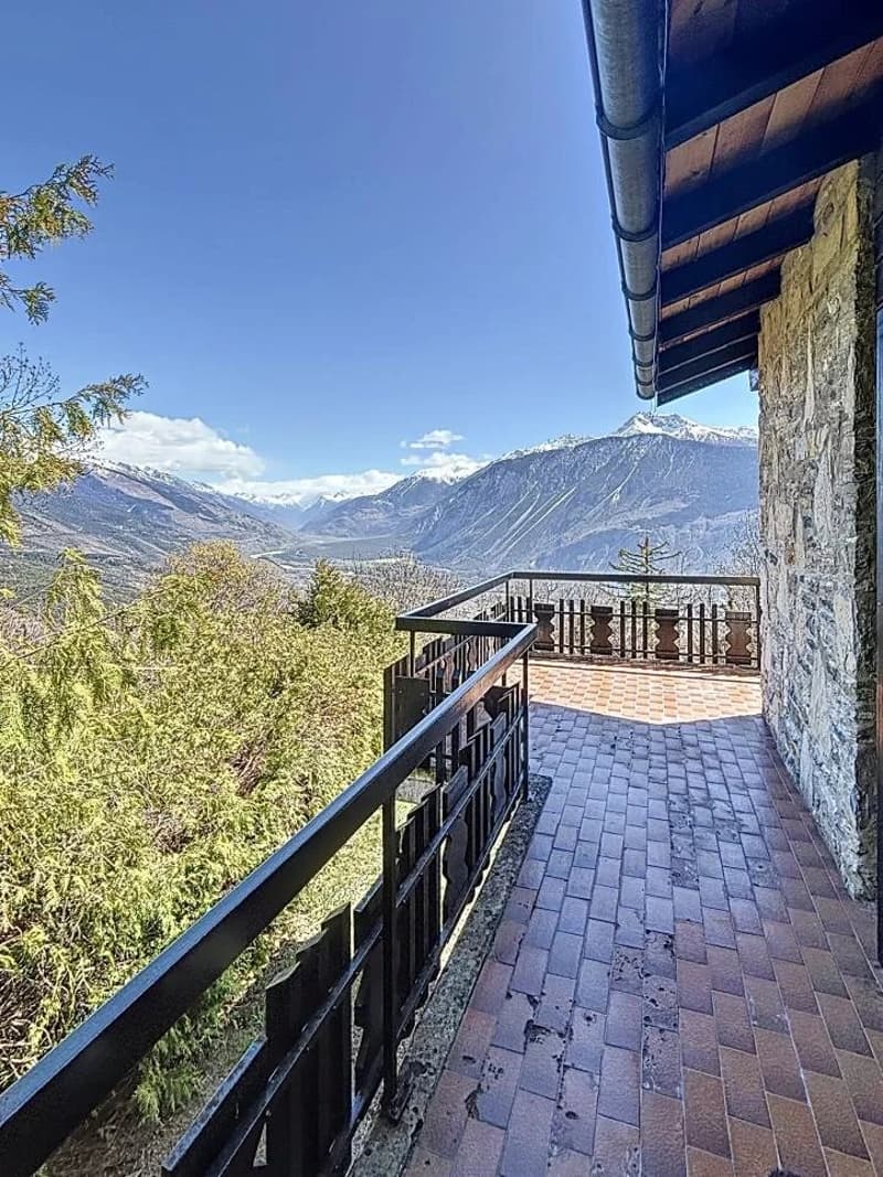 Charmant chalet mitoyen avec vue et ensoleillement exceptionnel (5)