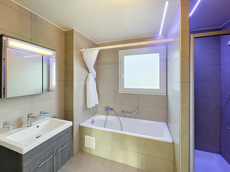 Spacieuse villa de 5.5 pièces avec terrasse et jardin (11)