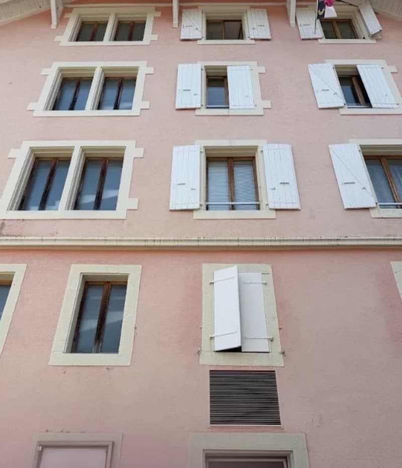 Bel immeuble de 12 logements  situé à St-Cergue (2)
