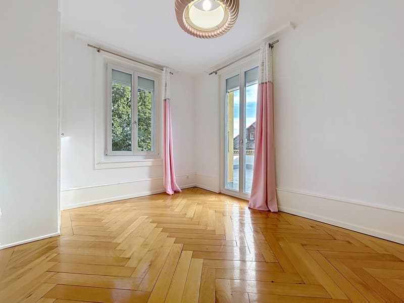Maison de caractère rénovée avec vue lac et alpes (13)