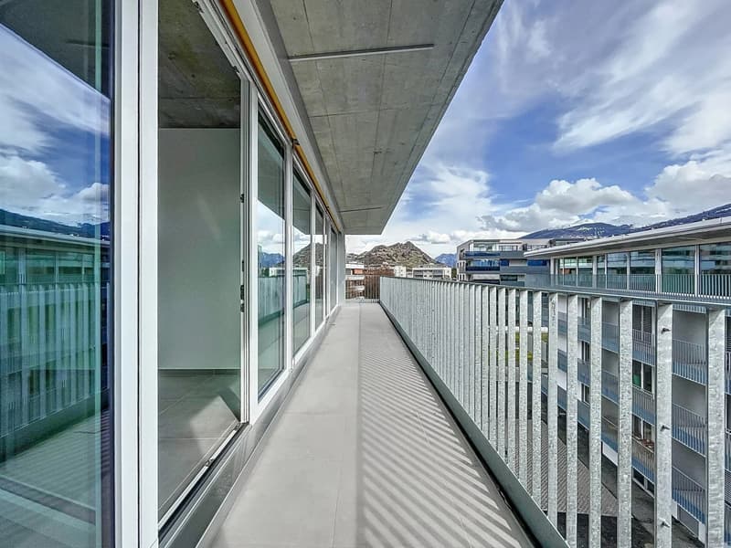 Attique lumineux avec vaste balcon (5)