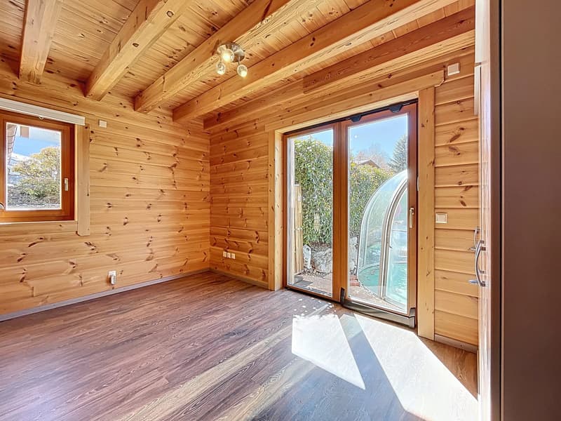 Chalet contemporain avec vue imprenable sur les Alpes (7)