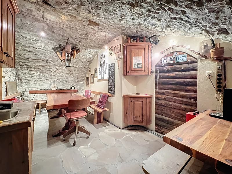 Splendide maison de village à Savièse (2)