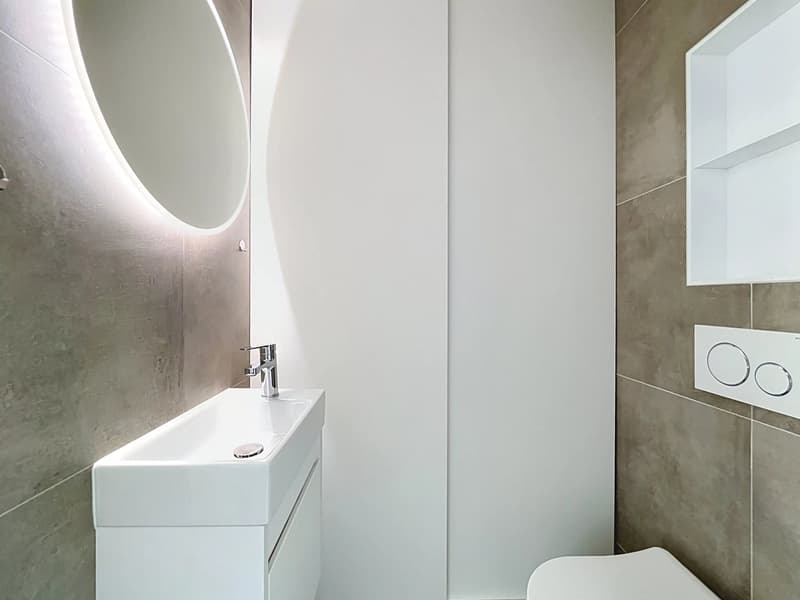 Villa contemporaine avec jardin et terrasses (5)