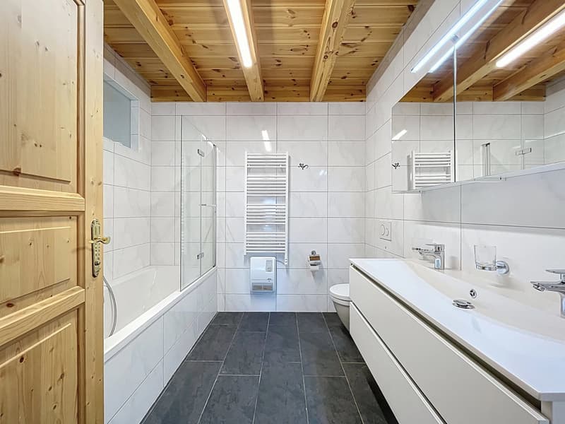 Chalet contemporain avec vue imprenable sur les Alpes (6)