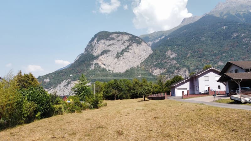 Terrain libre de mandat (2)