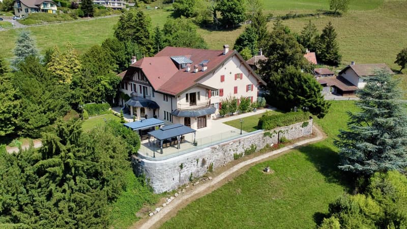 Propriété avec vue panoramique et rendement locatif (12)