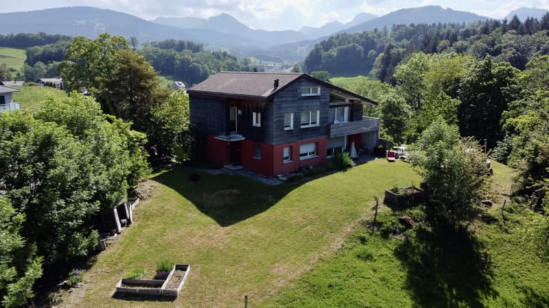 Appartement de 4.5 pièces au rez-de-chaussée ! (11)