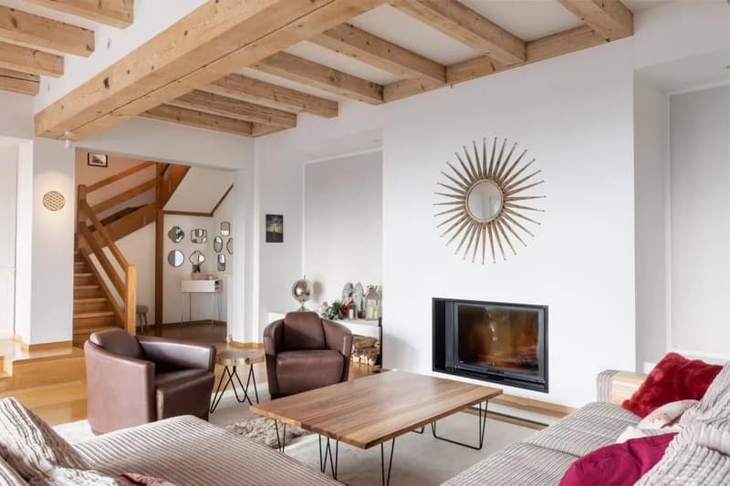 Chalet avec une vue imprenable et potentiel exceptionnel (2)