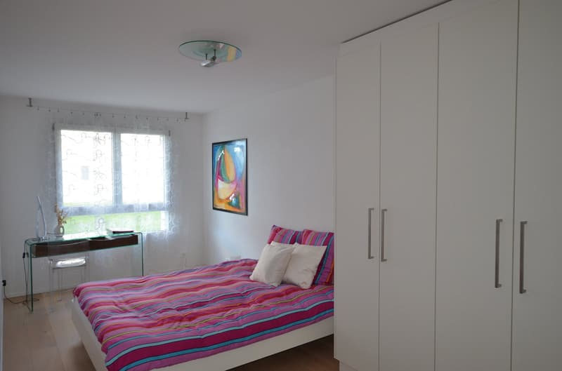 Magnifique appartement 4,5 pièces rez de jardin à Avenches (12)