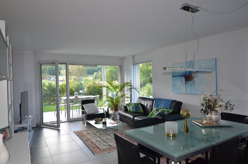 Magnifique appartement 4,5 pièces rez de jardin à Avenches (9)