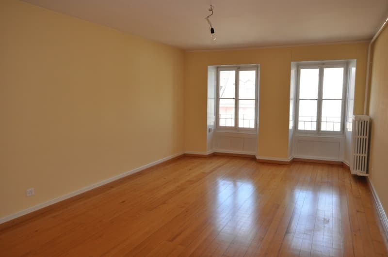 A louer spacieux appartement de 3 pièces avec cheminée à Avenches (2)
