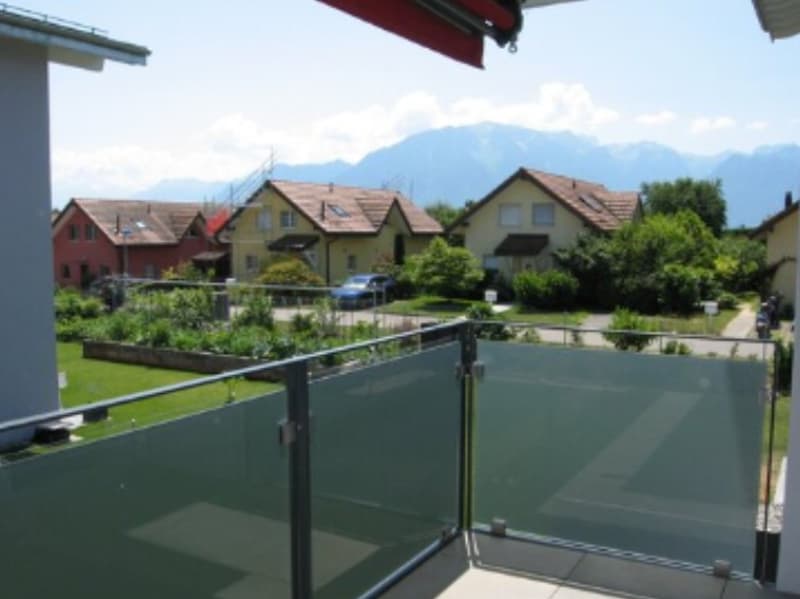 Appartement 3 pièces lumineux avec balcon et vue sur les montagnes à La Tour-de-Peilz (2)
