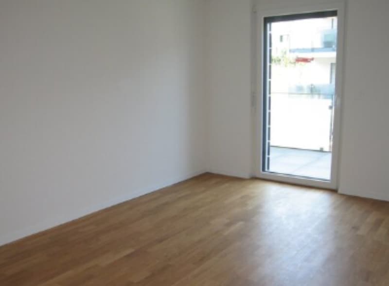 Appartement 3 pièces lumineux avec balcon et vue sur les montagnes à La Tour-de-Peilz (4)