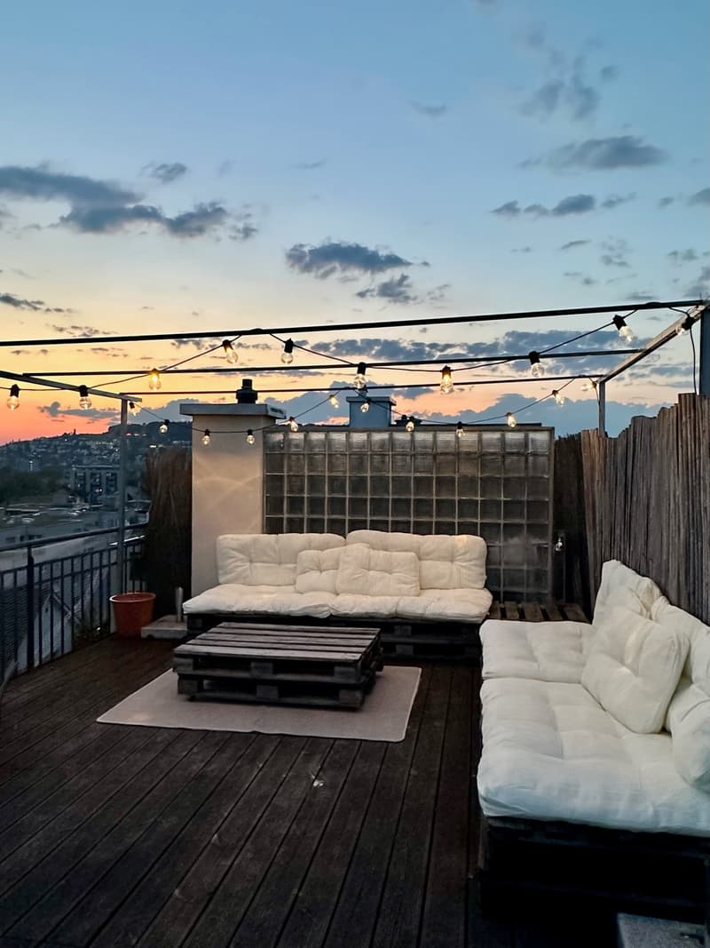 Spacious 4.5-Room Apartment with Balcony in Zürich 8006 (5)