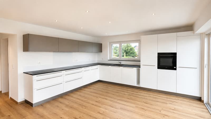 Appartement 4.5 pièces avec vue panoramique, terrasse & jardin (7)