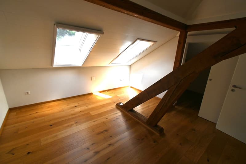 Appartement attique lumineux avec terrasse panoramique à Les Ponts-de-Martel (8)