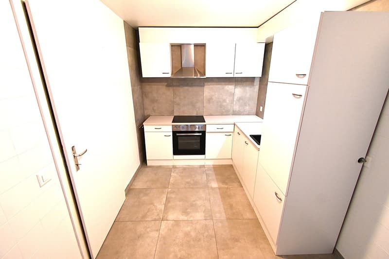 Appartement 2.5 pièces lumineux avec balcon à Neuchâtel (6)