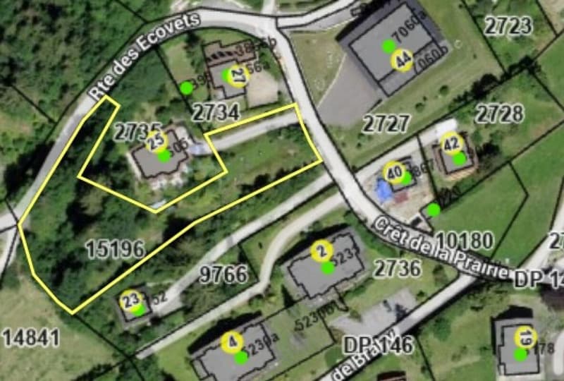 Chalet totalement rénové avec joli jardin arborisé (29)
