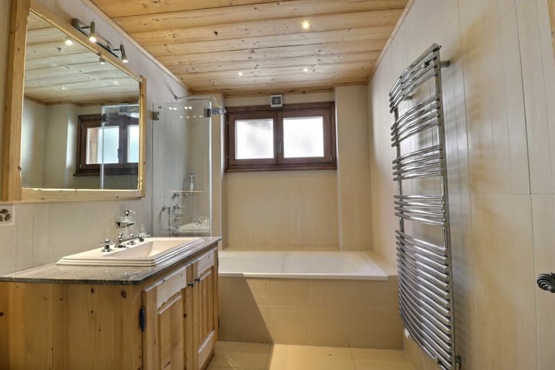 Chalet de 8 pièces à Villars (15)