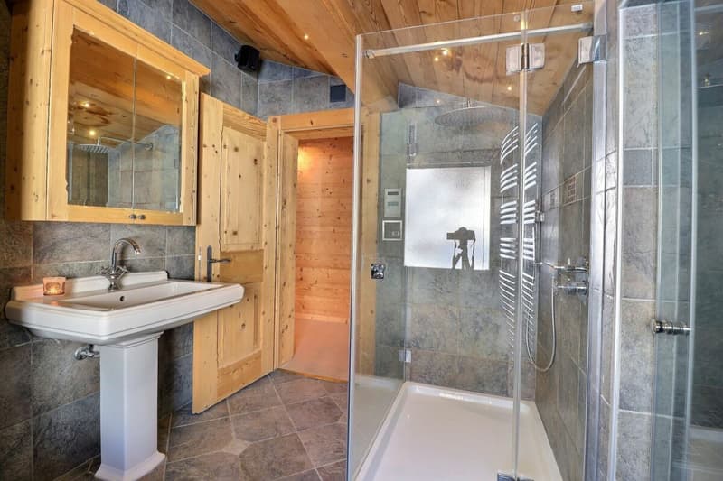 Chalet de 8 pièces à Villars (14)