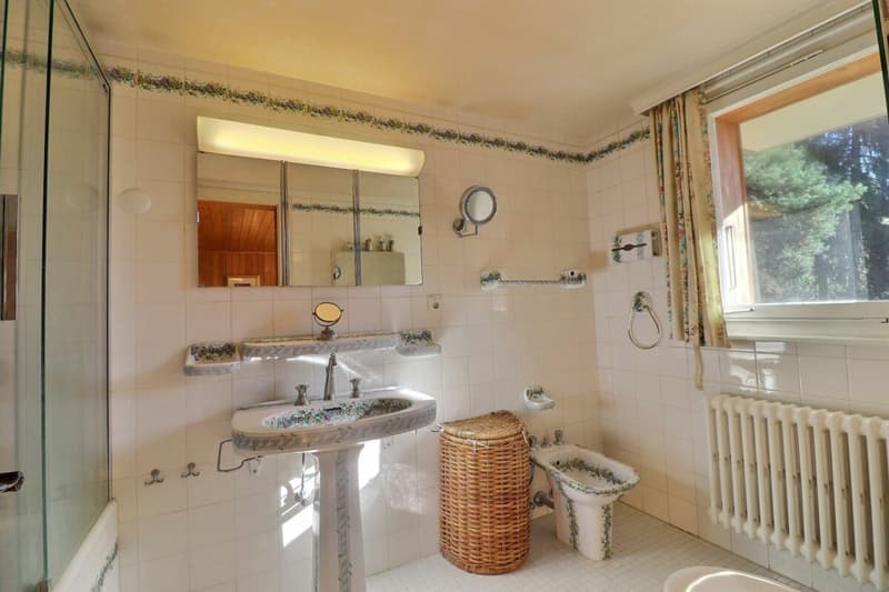 Chalet de 9 pièces, proche du centre (21)