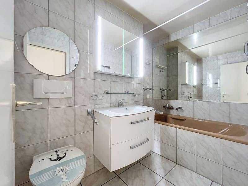 Appartement avec 2 balcons et face au port de Clarens (9)