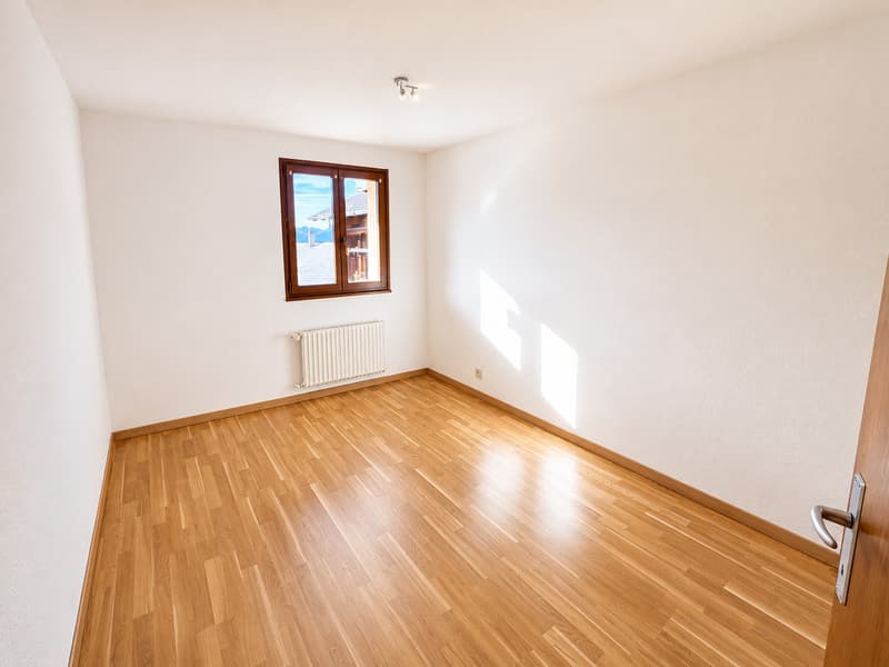 Charmant appartement en duplex de 4.5 pièces au rez-de-chaussée (5)