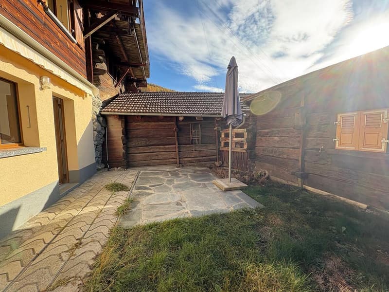 Charmant appartement en duplex de 4.5 pièces au rez-de-chaussée (10)