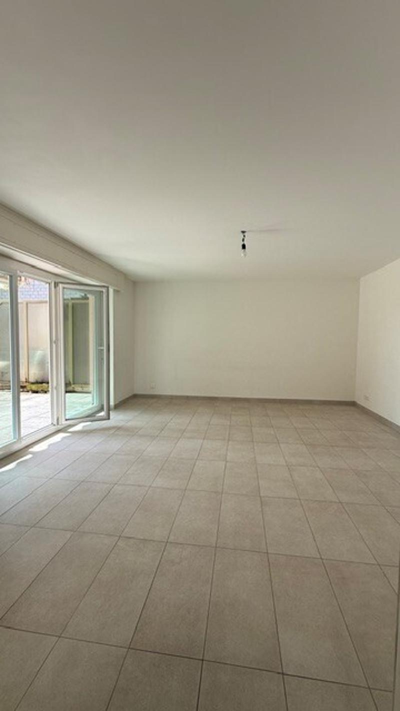Appartement de 4.5 pièces d'env. 100 m2 au rez avec terrasse (3)