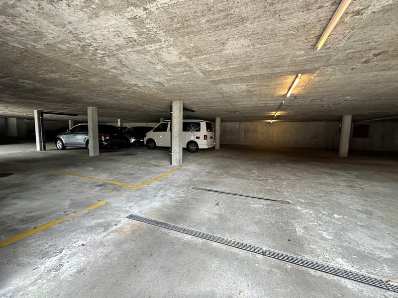 Places de parc intérieures (2)