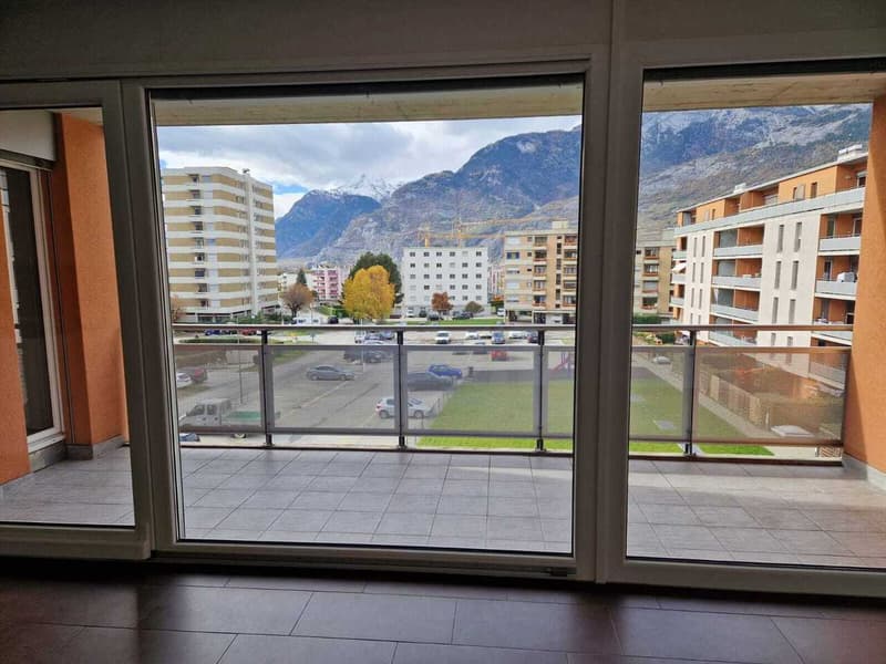 Superbe 4.5 pièces lumineux avec balcon - Conthey (4)