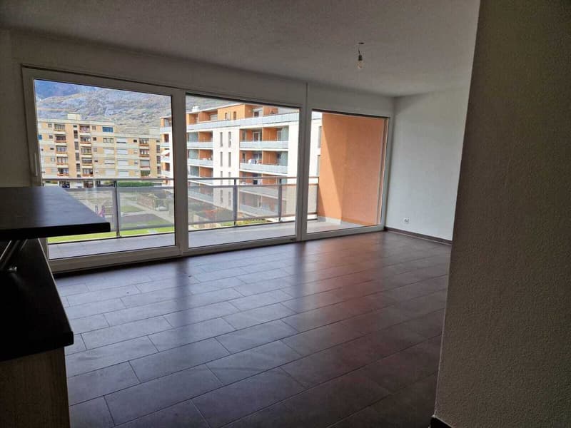 Superbe 4.5 pièces lumineux avec balcon - Conthey (3)