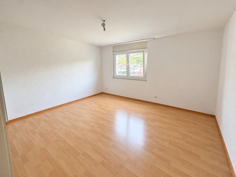 Spacieux appartement de 4.5 pièces avec balcon (4)