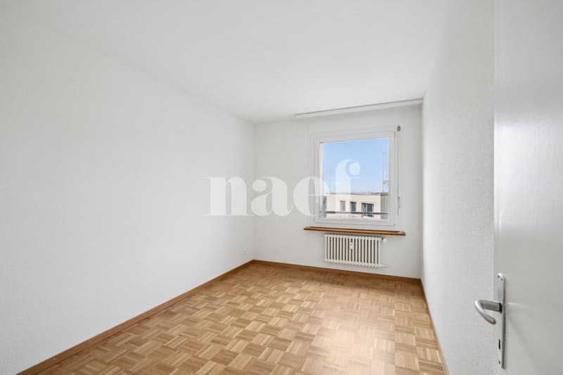 A Neuchâtel, proche de Serrrières, 1 mois de loyer offert, appartement de 4 pièces (7)