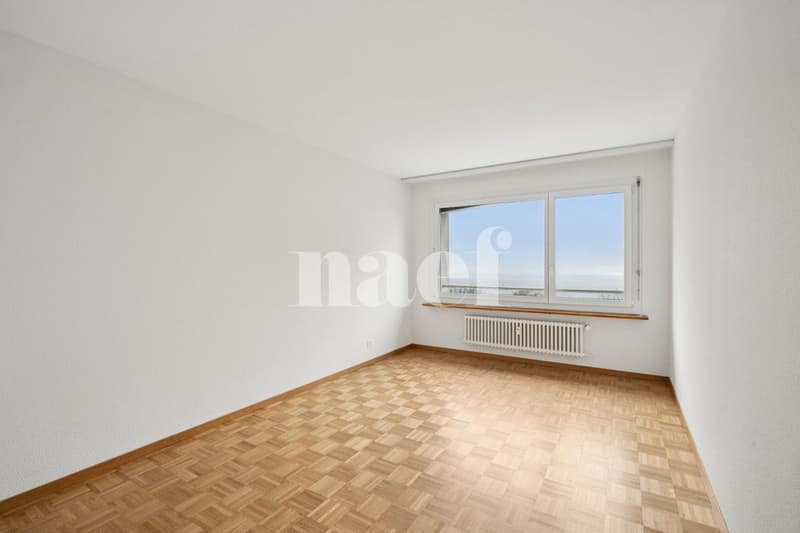 A Neuchâtel, proche de Serrrières, 1 mois de loyer offert, appartement de 4 pièces (5)