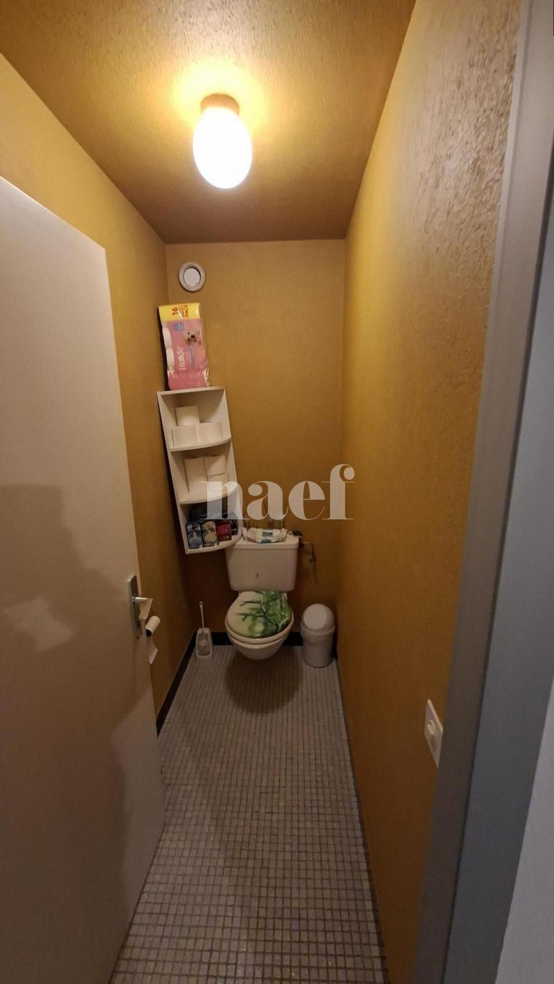 Appartement situé dans un quartier calme et verdoyant, proche de toutes commodités. (4)