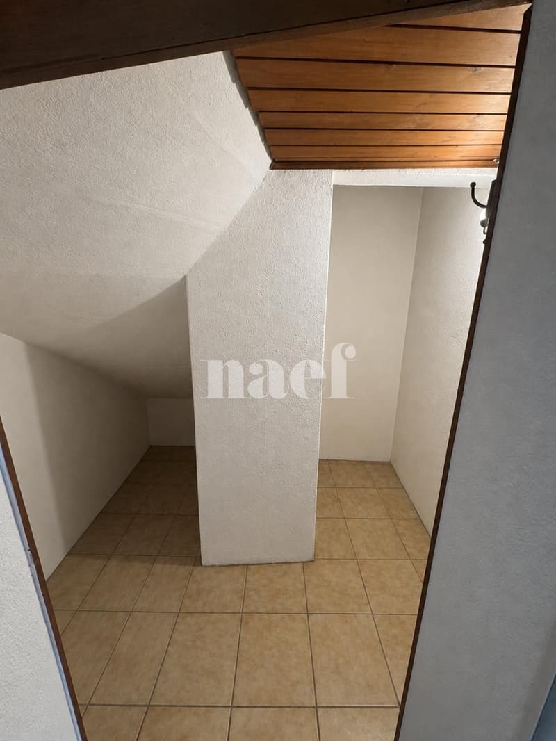 Studio au premier étage (5)