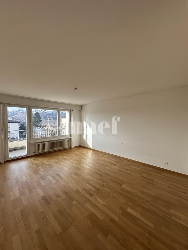 Appartement 4 pièces avec balcon (1)