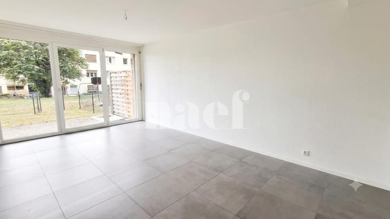 Appartement de 2 pièces au rez-de-chaussée (2)