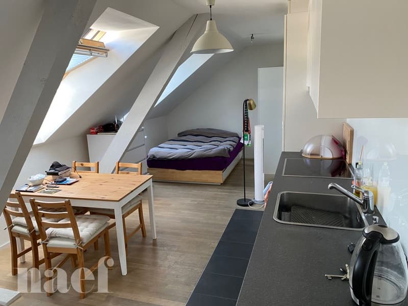 Studio au 5ème étage, Rue de l'Eglise 4, 2000 Neuchâtel (2)