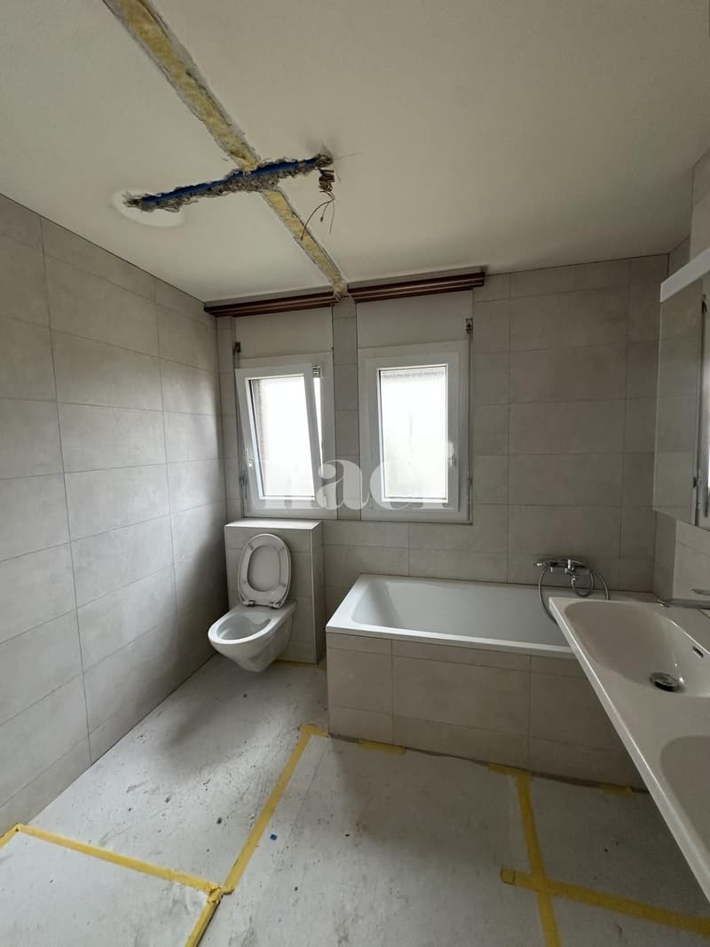 Appartement rénové avec vue sur le lac (10)