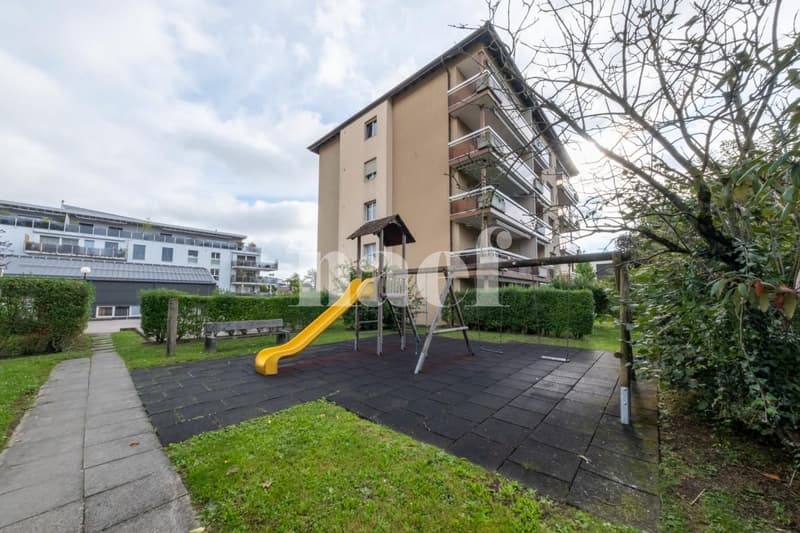 Au Landeron, appartement de 4.5 pièces avec balcon (1)