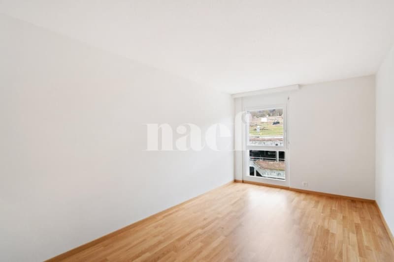 Sur les hauteurs de Neuchâtel, appartement de 4.5 pièces au 4ème étage (5)