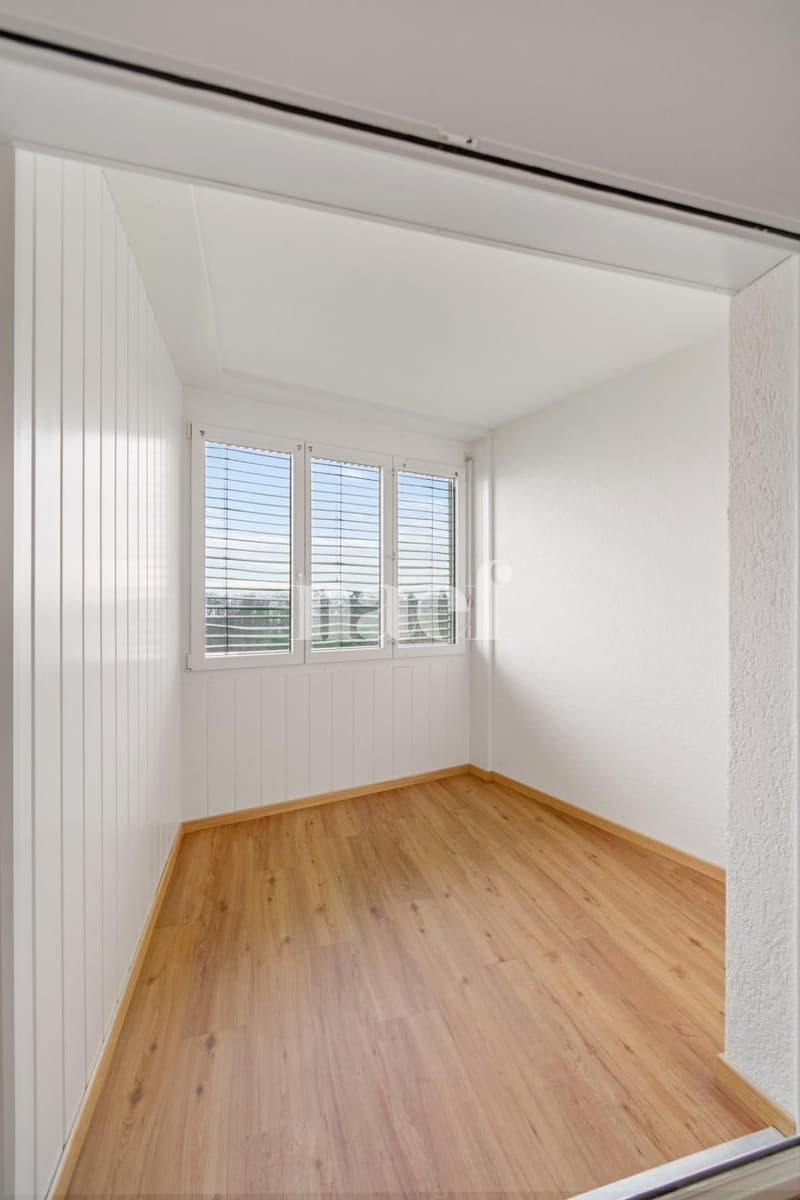 Sur les hauteurs de Neuchâtel, appartement de 4.5 pièces au 4ème étage (3)