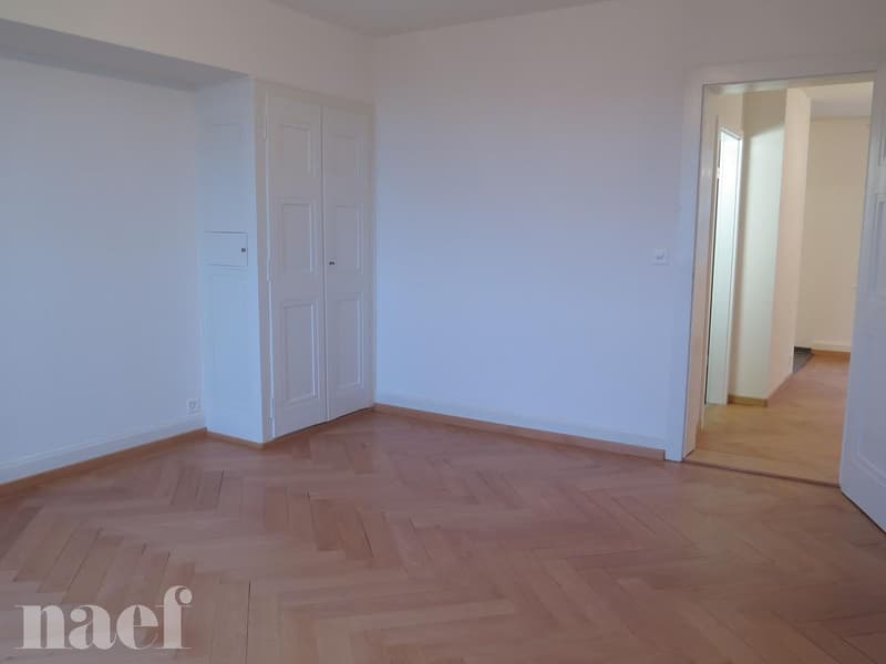 Bel appartement moderne situé à quelques minutes de la gare CFF. (10)