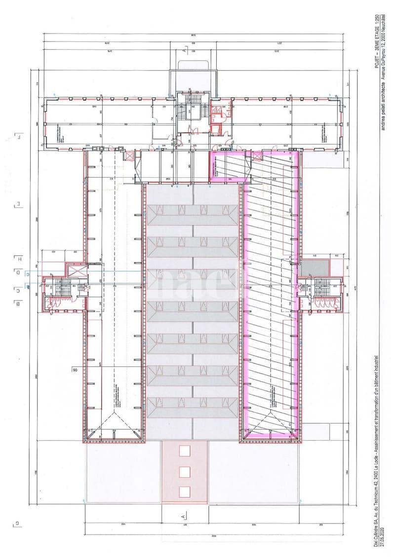 Bureaux de 622 m2 avec poutres apparentes (12)