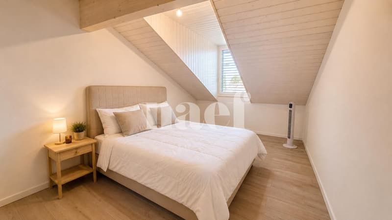 Bel appartement de 4 pièces dans les combles avec grand balcon et vue lac (6)